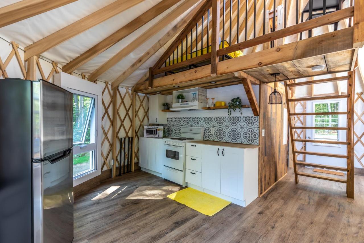 Yourtes Glamping Du Poisson Blanc Notre-Dame-du-Laus Eksteriør bilde